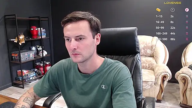 MihasikD online show from September 2025 12:18:02 PM