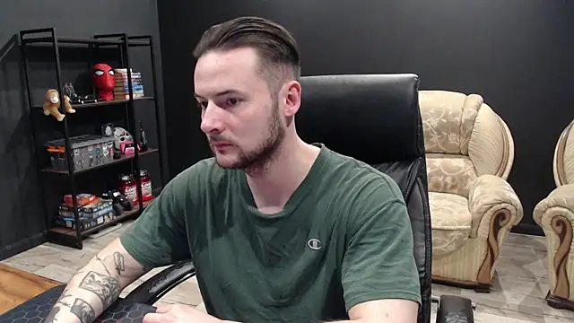 MihasikD online show from February 2026 09:39:02 AM