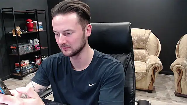 MihasikD online show from March 2026 06:35:04 PM