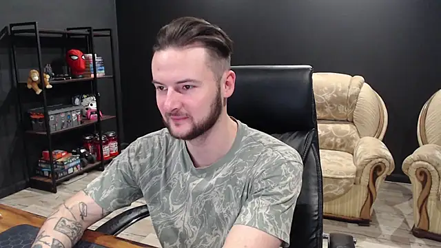 MihasikD online show from December 2025 09:13:02 AM