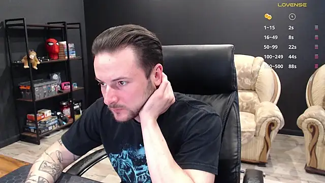 MihasikD online show from April 2026 11:36:01 AM