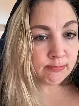 Snapshot of Anna_Alexa chatting on January 2025 08:20:02 AM Anna Alexa online show from January 2025 08:20:02 AM