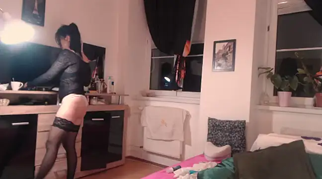 AprilOneil1 online show from February 2025 08:11:01 PM