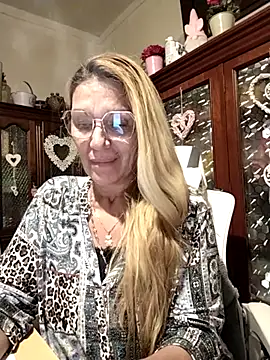 Snapshot of Melmamalhuda@xh chatting on October 2025 10:43:02 PM Melmamalhudaxh online show from October 2025 10:43:02 PM