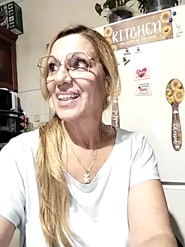 Snapshot of Melmamalhuda@xh chatting on October 2025 09:04:01 PM Melmamalhudaxh online show from October 2025 09:04:01 PM