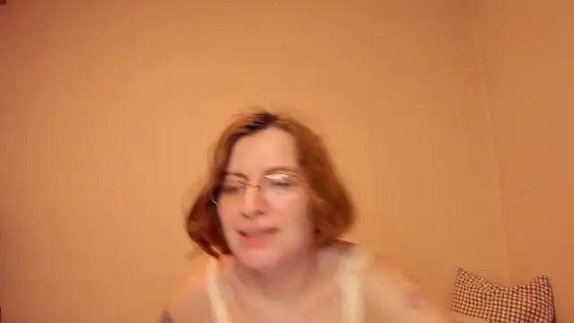 Snapshot of MarilynDream chatting on June 2026 09:05:01 PM MarilynDream online show from June 2026 09:05:01 PM