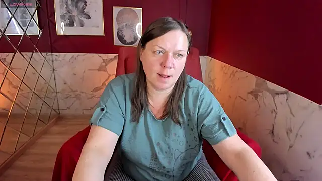 Snapshot of KellyPerfection chatting on June 2026 08:41:01 AM KellyPerfection online show from June 2026 08:41:01 AM