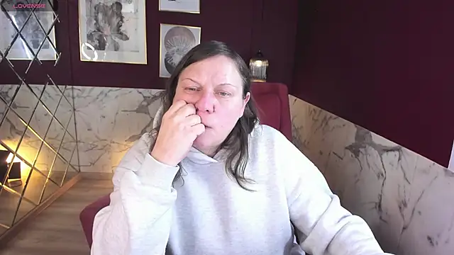 KellyPerfection online show from April 2026 05:47:01 AM