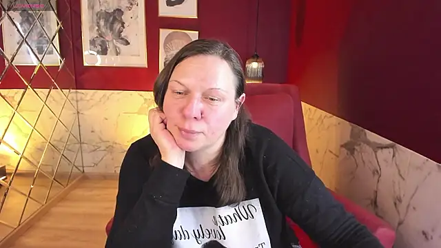 Snapshot of KellyPerfection chatting on February 2026 11:32:01 AM KellyPerfection online show from February 2026 11:32:01 AM