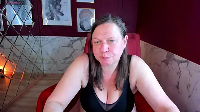 Snapshot of KellyPerfection chatting on June 2026 06:58:01 AM KellyPerfection online show from June 2026 06:58:01 AM
