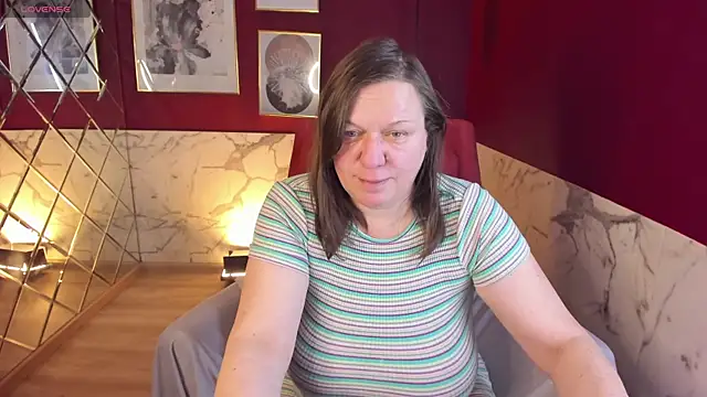 Snapshot of KellyPerfection chatting on January 2026 05:44:02 AM KellyPerfection online show from January 2026 05:44:02 AM