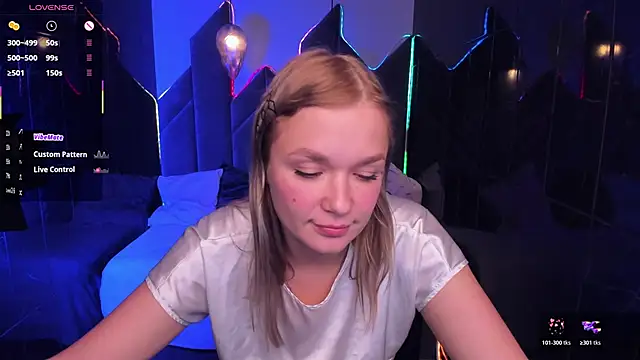 BellaDreamy online show from October 2025 06:04:01 PM