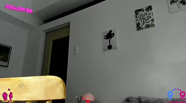 hottycrishina online show from March 2025 11:19:02 AM