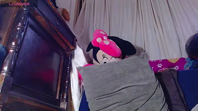 ashelymalefica online show from January 2026 07:20:02 PM