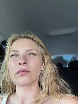 AnastasiaAniess online show from May 2026 10:32:01 AM