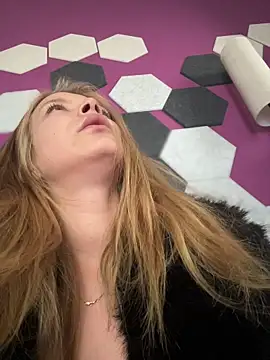 AnastasiaAniess online show from March 2026 07:48:02 AM