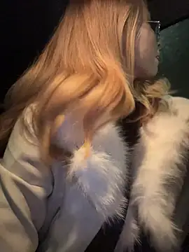 AnastasiaAniess online show from December 2025 08:01:02 PM