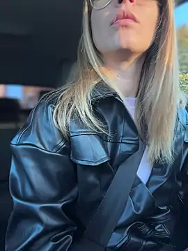 AnastasiaAniess online show from November 2025 07:00:02 AM