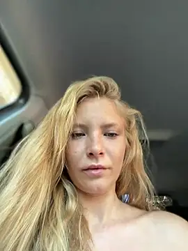Snapshot of AnastasiaAniess chatting on July 2026 03:19:02 PM AnastasiaAniess online show from July 2026 03:19:02 PM