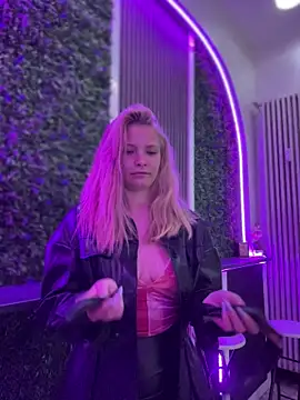 AnastasiaAniess online show from April 2026 09:21:02 PM