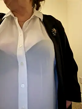 Snapshot of Sexhibitionist@xh chatting on November 2025 06:14:01 PM Sexhibitionistxh online show from November 2025 06:14:01 PM