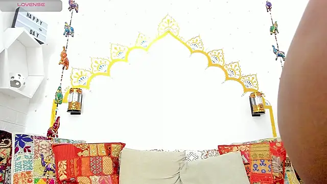 LadyNahir online show from February 2026 06:36:02 AM