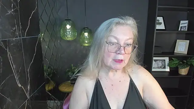 NataliMellow online show from November 2025 01:15:02 PM