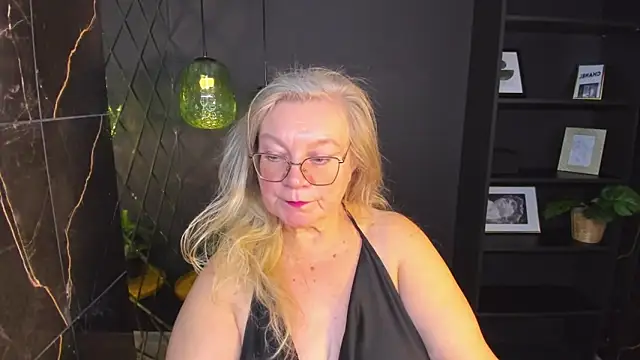 NataliMellow online show from October 2025 01:21:01 PM