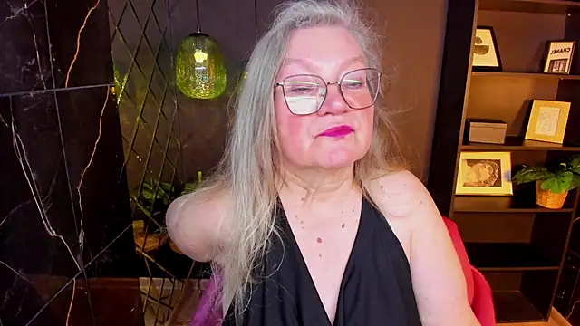 NataliMellow online show from May 2026 06:09:01 PM