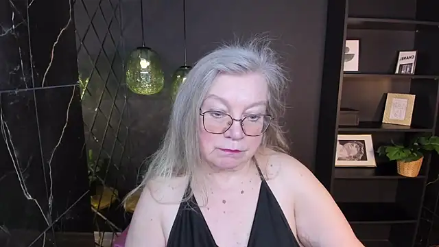 NataliMellow online show from February 2026 01:10:01 PM