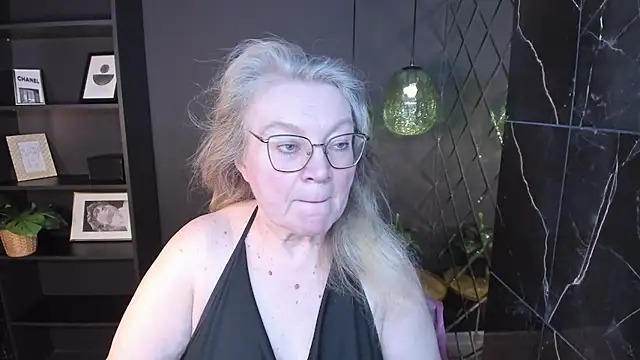 NataliMellow online show from March 2026 01:00:01 PM