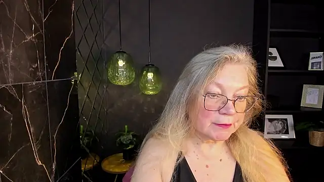 NataliMellow online show from January 2026 01:03:01 PM