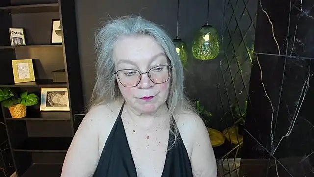 NataliMellow online show from April 2026 01:12:02 PM