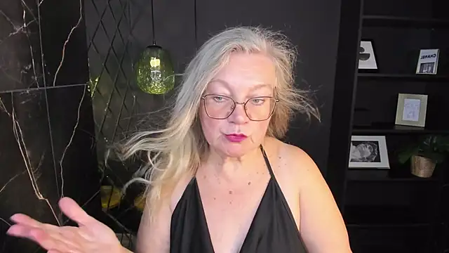 NataliMellow online show from October 2025 01:01:02 PM