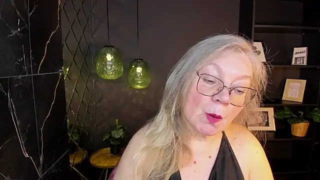 NataliMellow online show from February 2026 01:11:02 PM