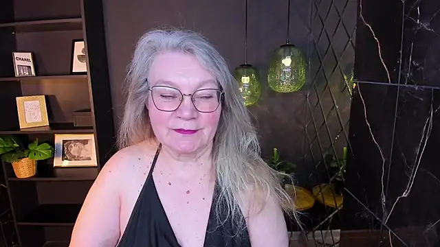 NataliMellow online show from April 2026 01:27:01 PM