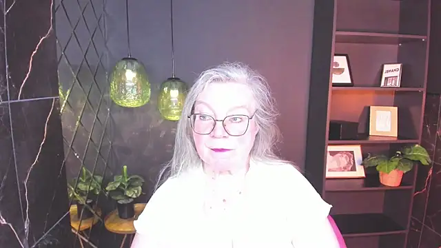 NataliMellow online show from May 2026 01:09:01 PM