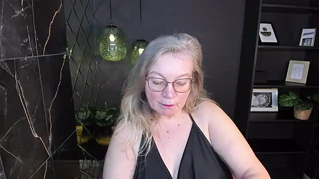 NataliMellow online show from December 2025 01:14:02 PM