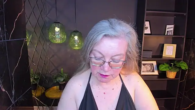 NataliMellow online show from May 2026 01:14:02 PM