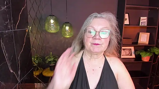 NataliMellow online show from June 2026 01:11:02 PM