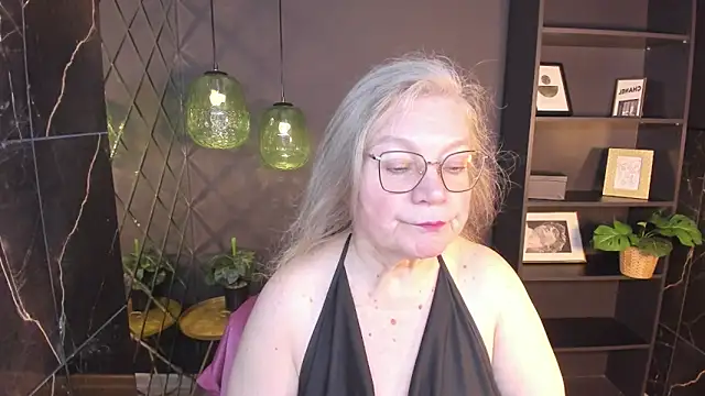 NataliMellow online show from May 2026 01:19:02 PM