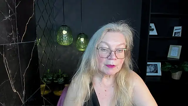 NataliMellow online show from November 2025 01:11:02 PM