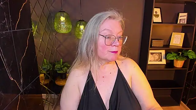 NataliMellow online show from May 2026 01:14:01 PM