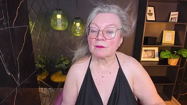 NataliMellow online show from May 2026 01:27:01 PM