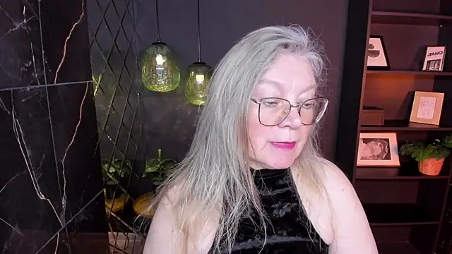 NataliMellow online show from May 2026 01:17:01 PM