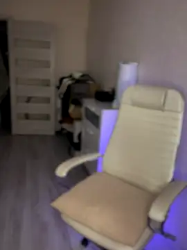 Snapshot of so_cutes chatting on December 2024 06:44:01 PM so cutes online show from December 2024 06:44:01 PM