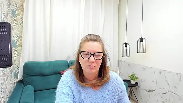 Snapshot of LeaPure chatting on February 2026 05:09:01 AM LeaPure online show from February 2026 05:09:01 AM