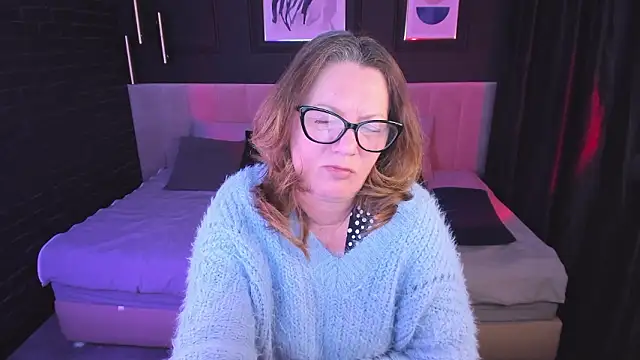 Snapshot of LeaPure chatting on February 2026 07:50:02 AM LeaPure online show from February 2026 07:50:02 AM