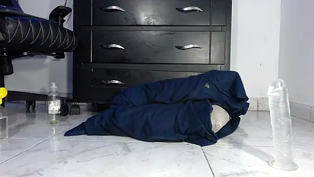 starguy 28 online show from February 2025 06:57:02 AM