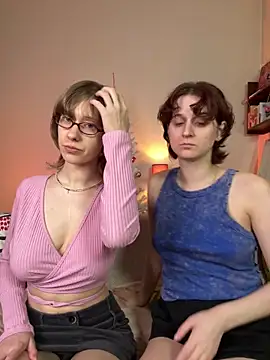 Snapshot of Jitoon_Exe chatting on December 2025 09:00:01 AM Jitoon Exe online show from December 2025 09:00:01 AM